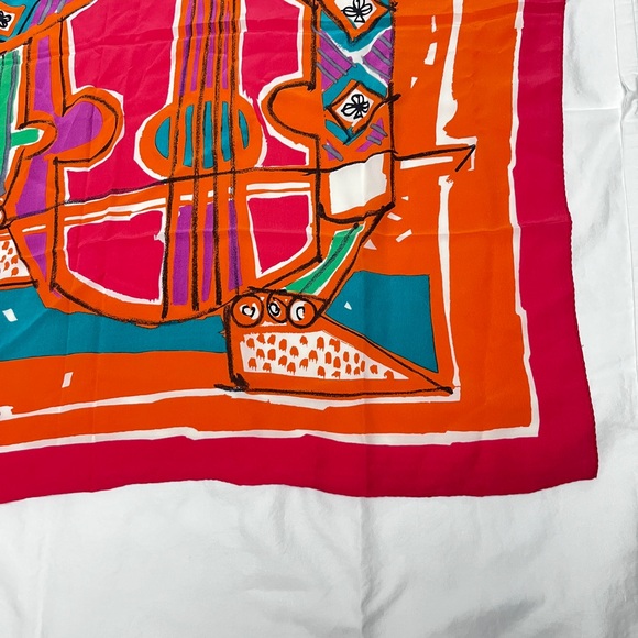 Vintage Silk Scarf King of Clubs Design – Hand-Rolled Mid-Century Pop Art - Picture 2 of 12